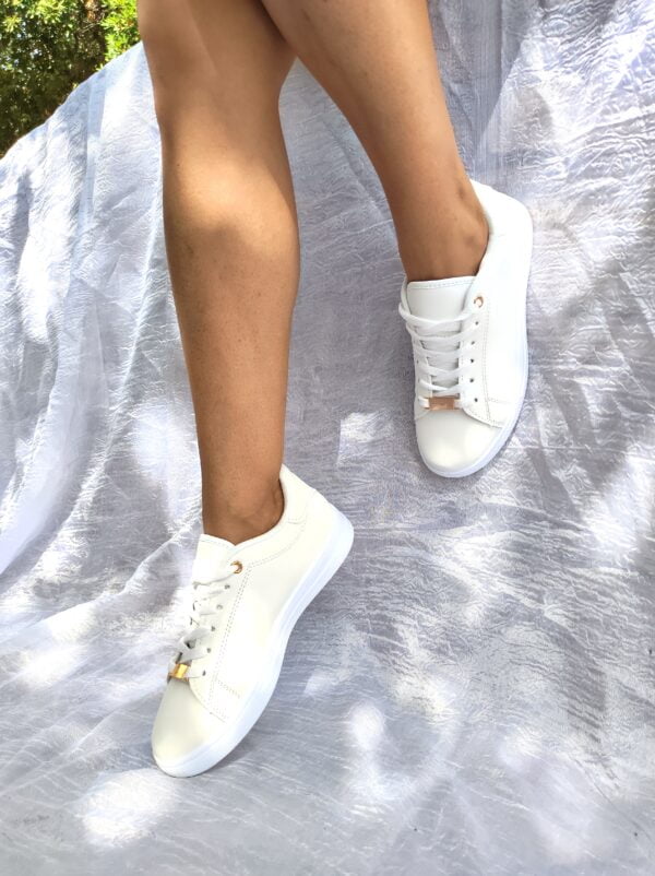 Sneakers με Μεταλλικό Σχέδιο White